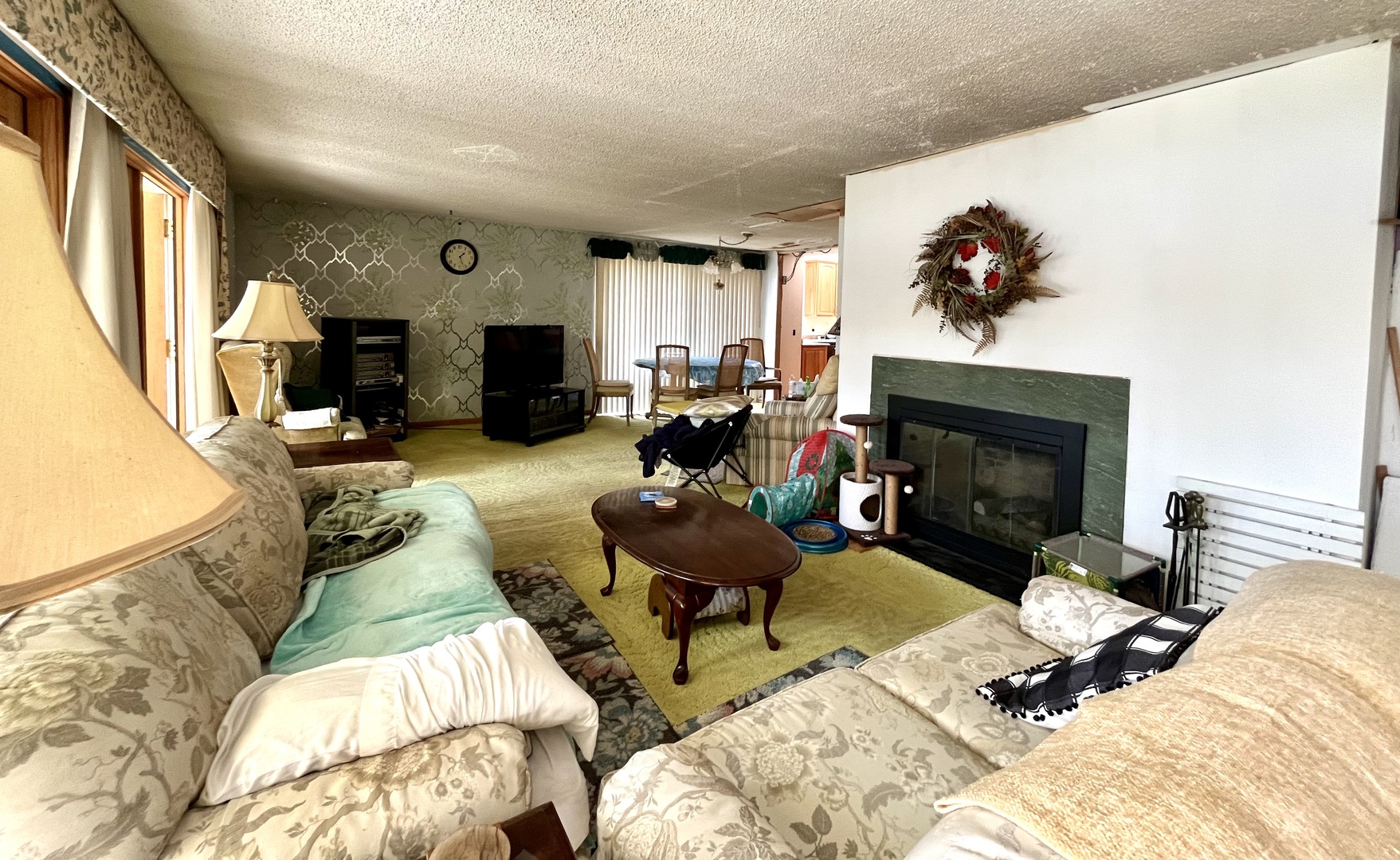2401 Fairview Avenue, Johnsburg, IL 60051