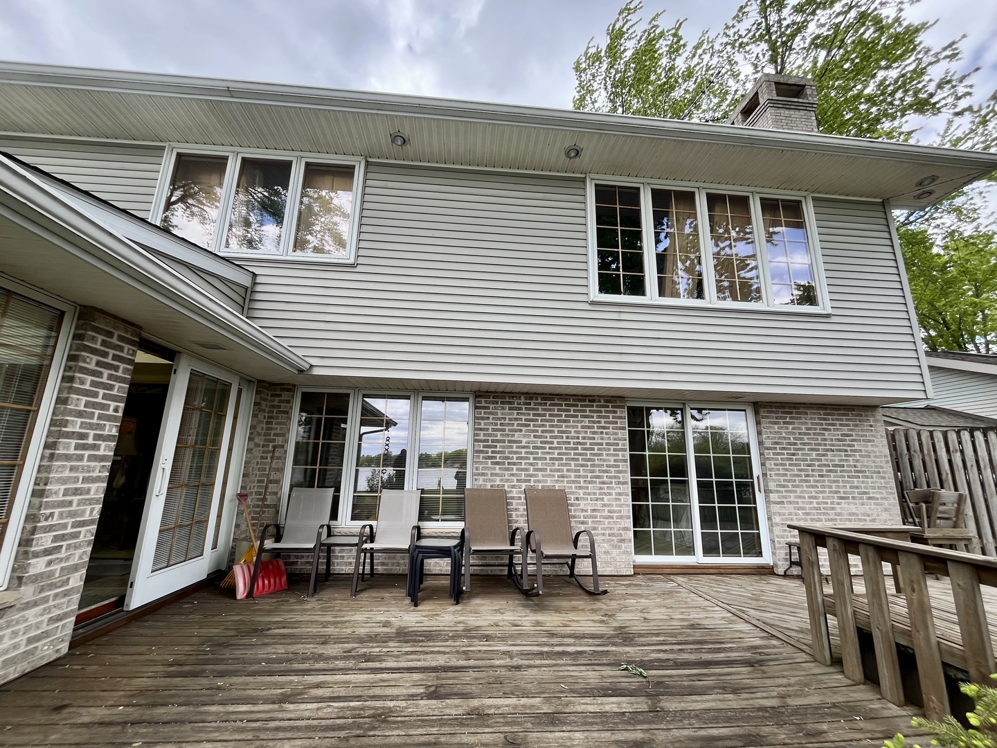 2401 Fairview Avenue, Johnsburg, IL 60051
