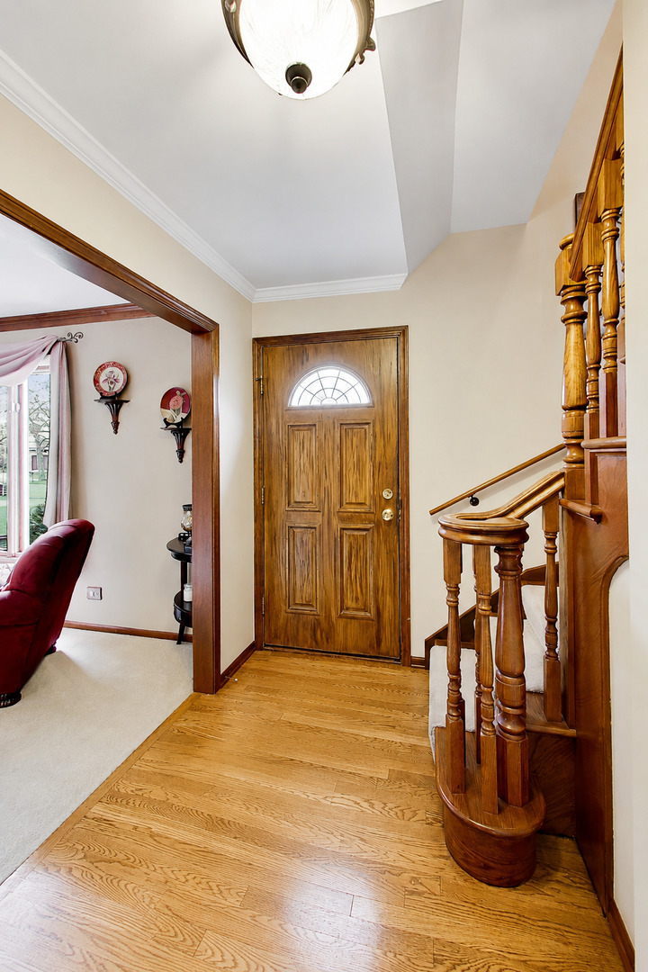 1265 N Scarlet Drive, Addison, IL 60101