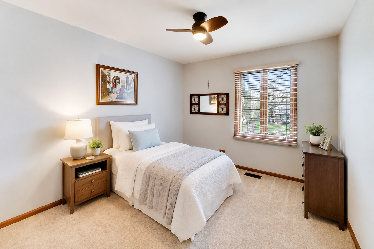 1265 N Scarlet Drive, Addison, IL 60101