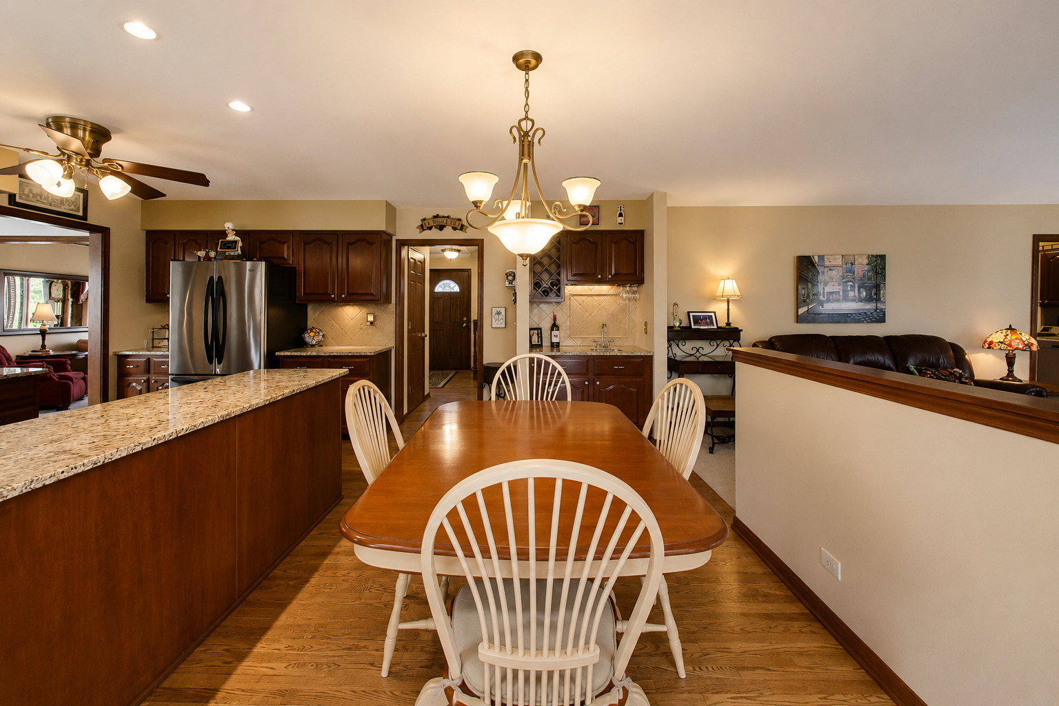 1265 N Scarlet Drive, Addison, IL 60101