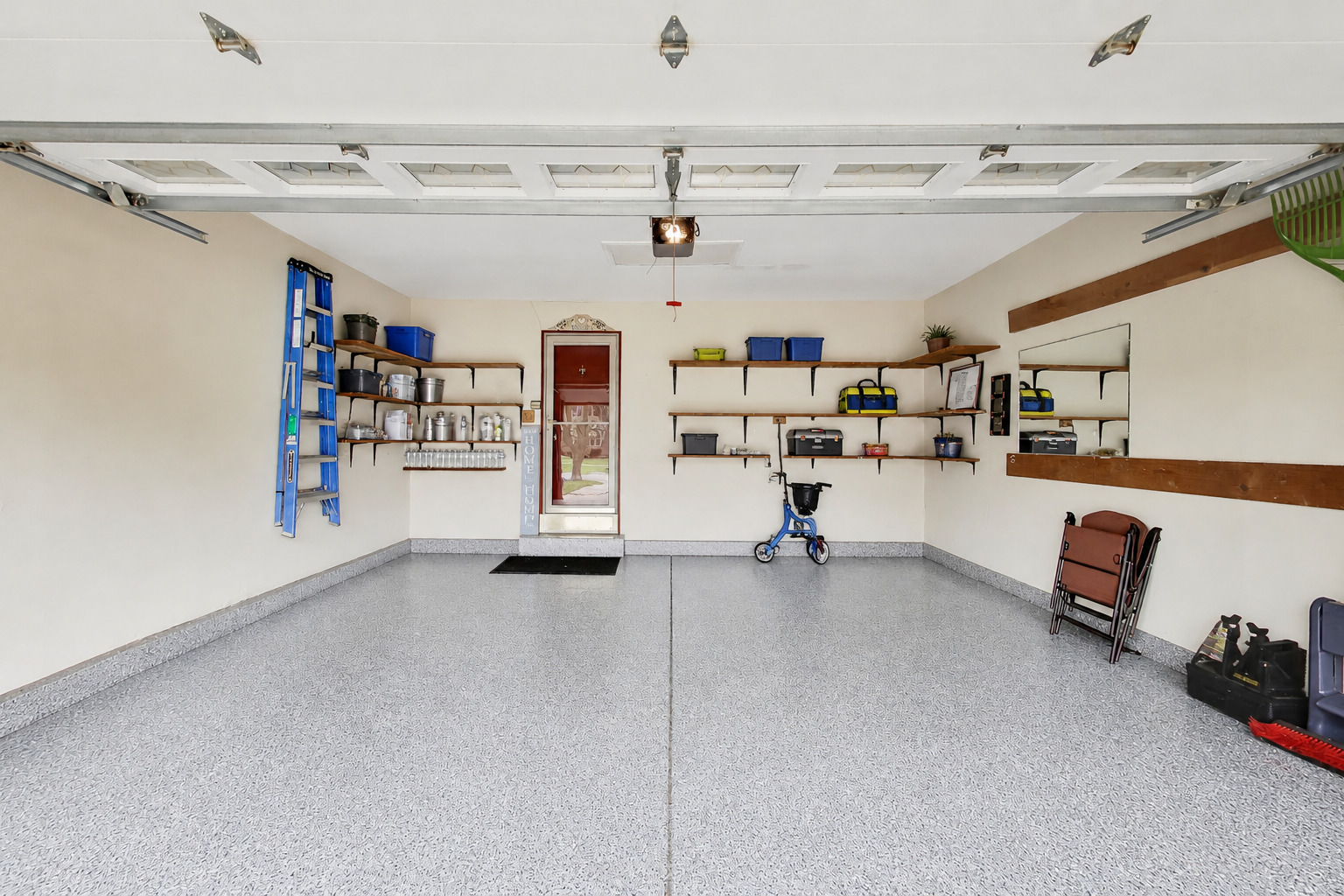1265 N Scarlet Drive, Addison, IL 60101