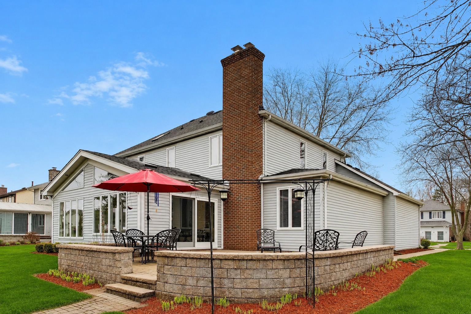 1265 N Scarlet Drive, Addison, IL 60101