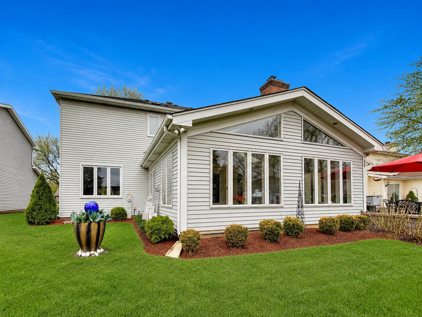 1265 N Scarlet Drive, Addison, IL 60101
