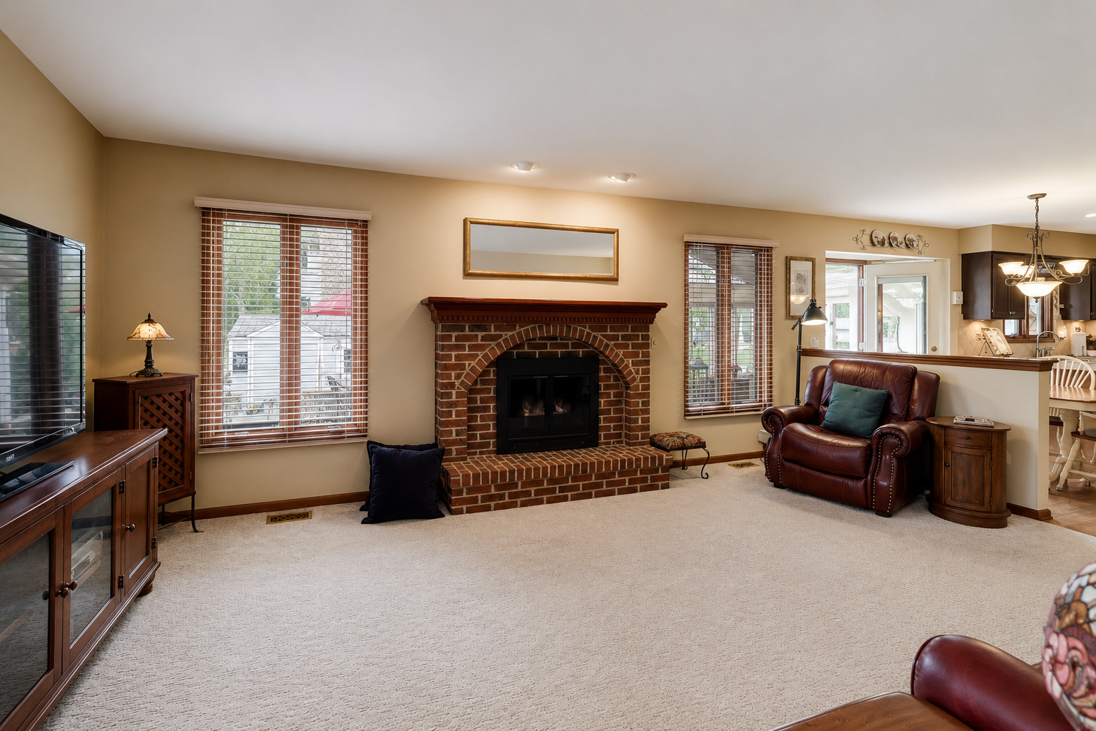 1265 N Scarlet Drive, Addison, IL 60101