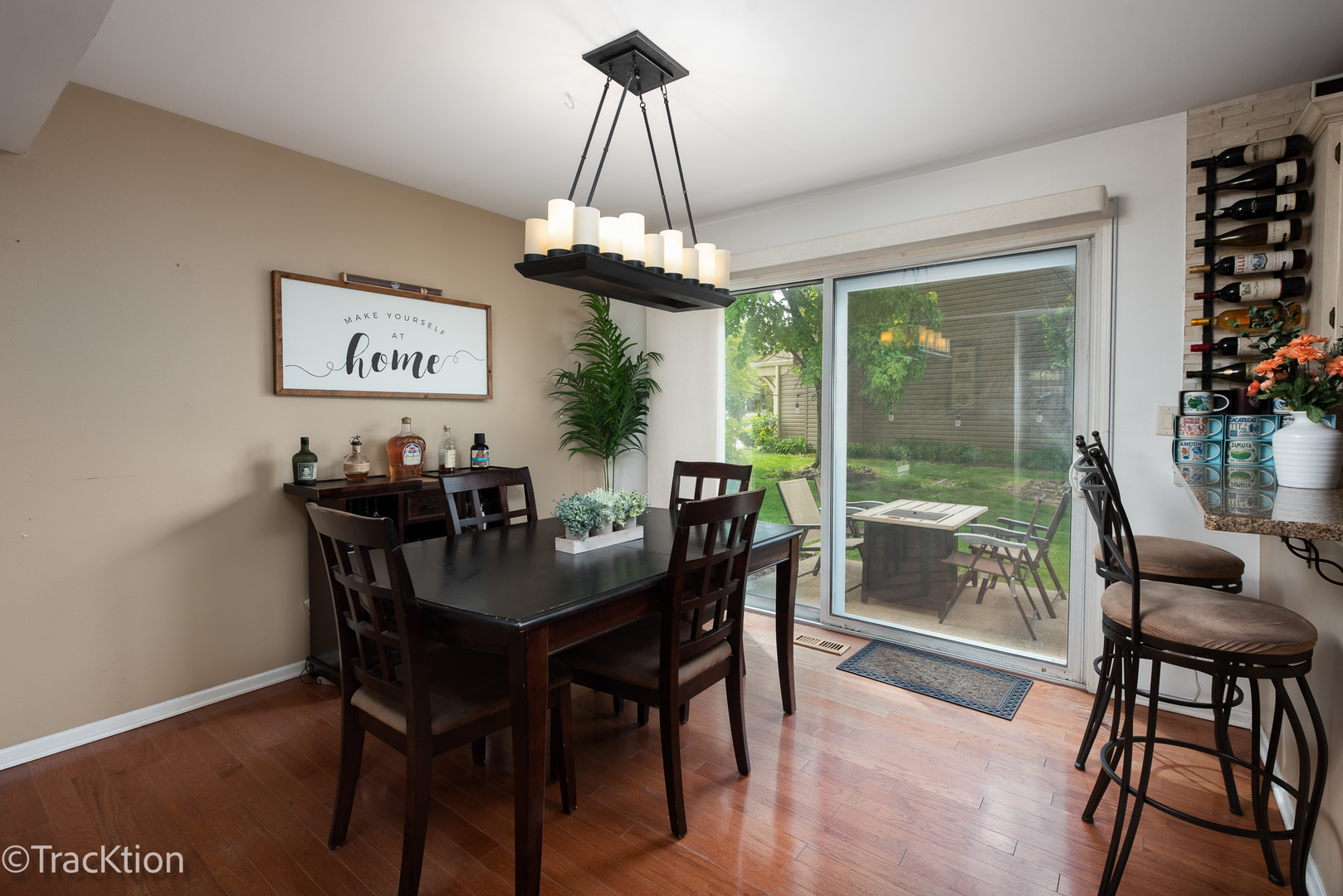 17 Peach Tree Lane, Westmont, IL 60559
