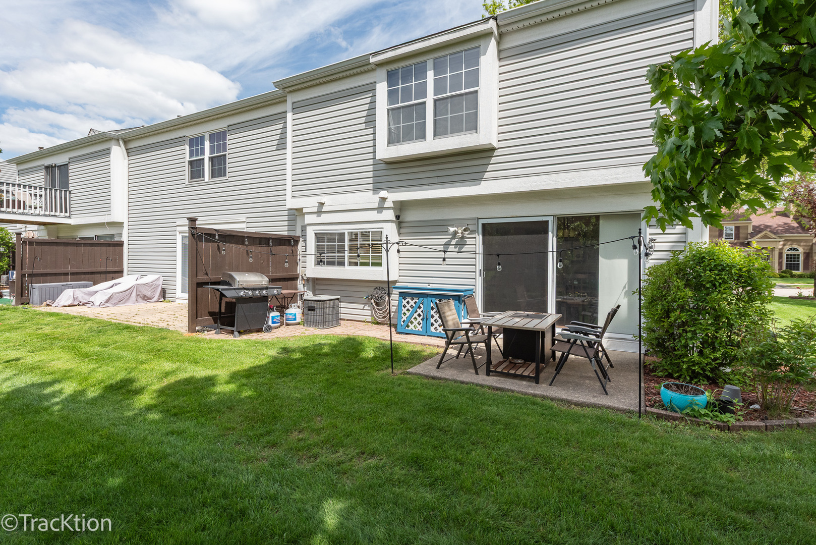 17 Peach Tree Lane, Westmont, IL 60559