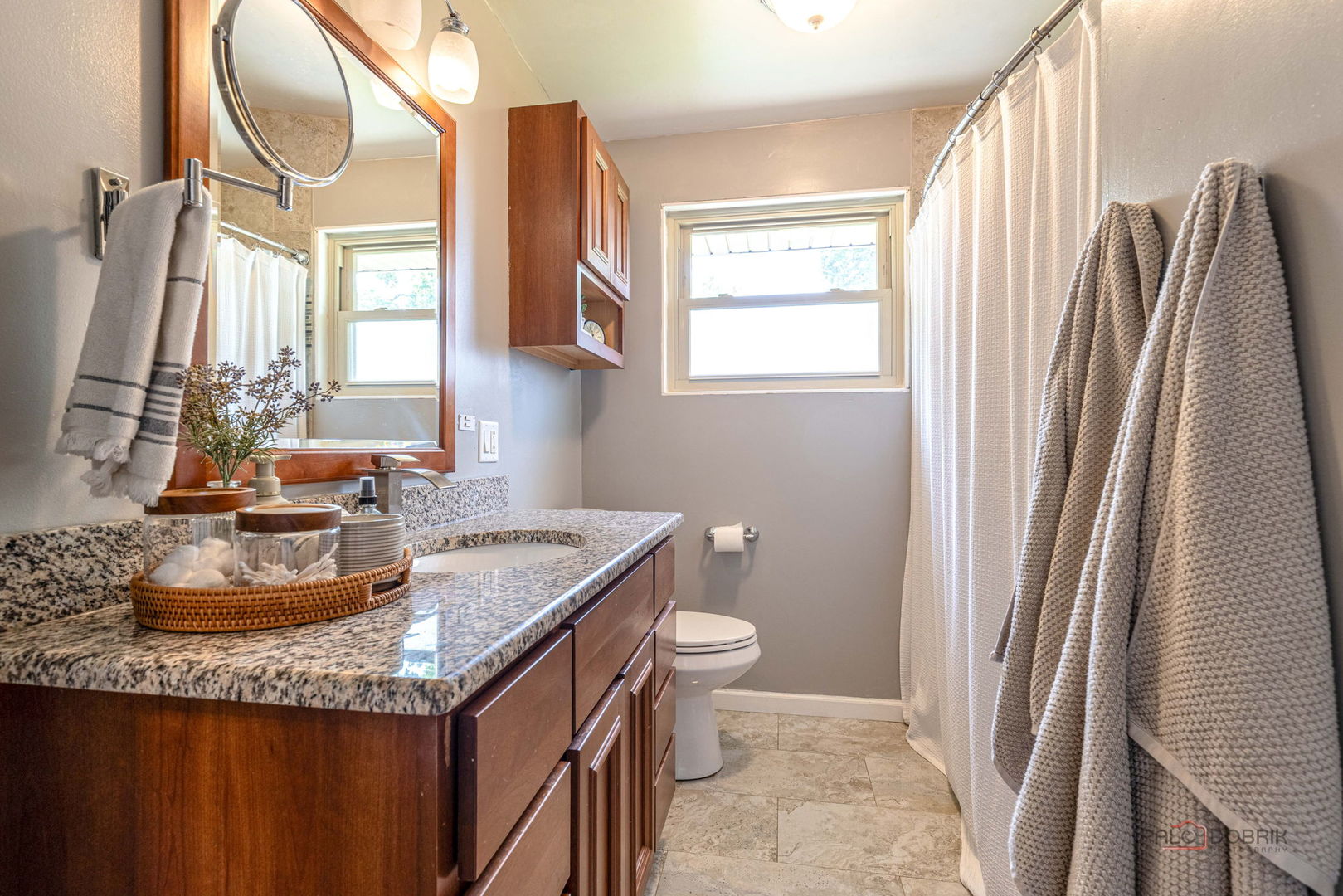 2632 SARAH Street, Franklin Park, IL 60131