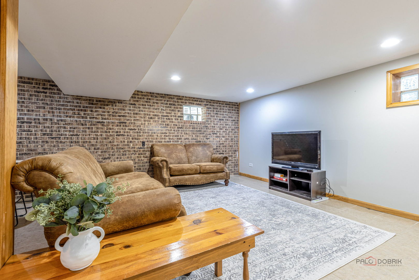 2632 SARAH Street, Franklin Park, IL 60131