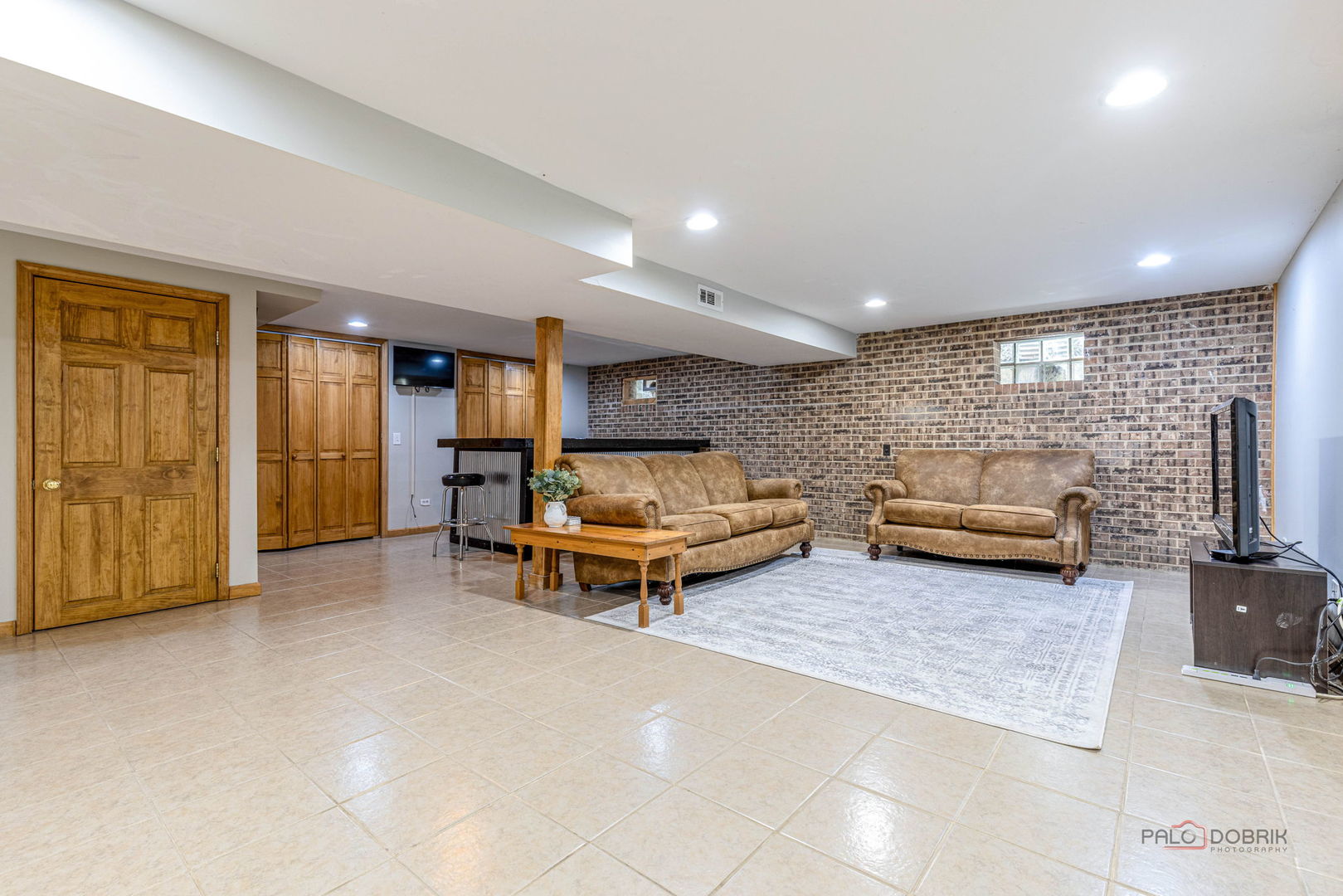 2632 SARAH Street, Franklin Park, IL 60131