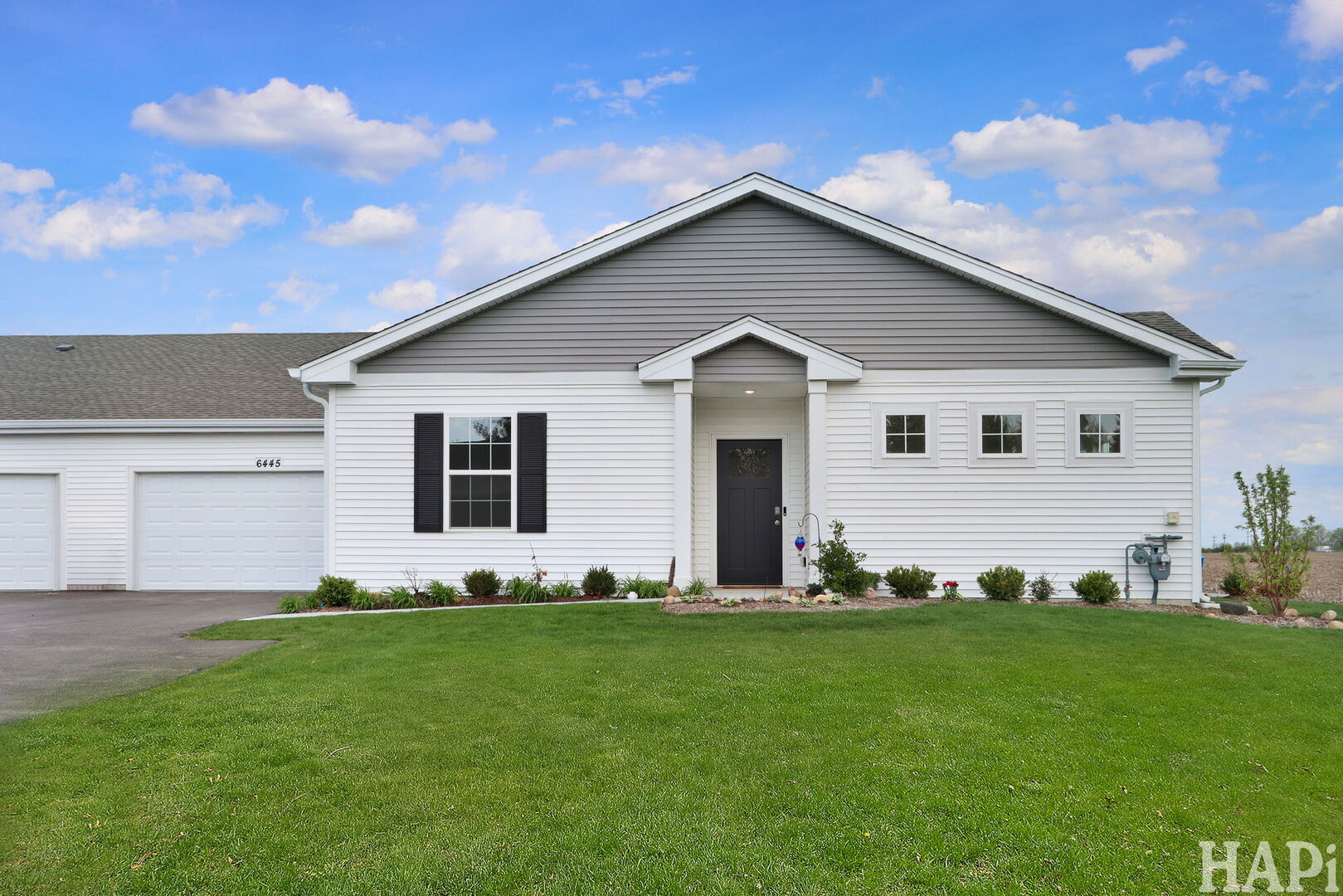 6445 Juniper Drive, Wonder Lake, IL 60097
