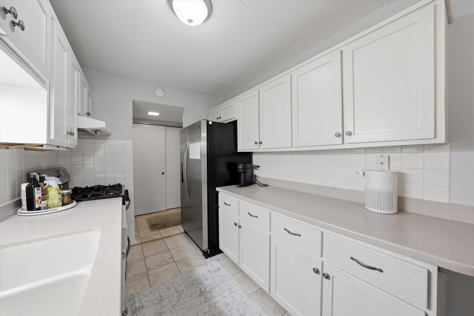 5S040 Pebblewood Lane #W103, Naperville, IL 60563