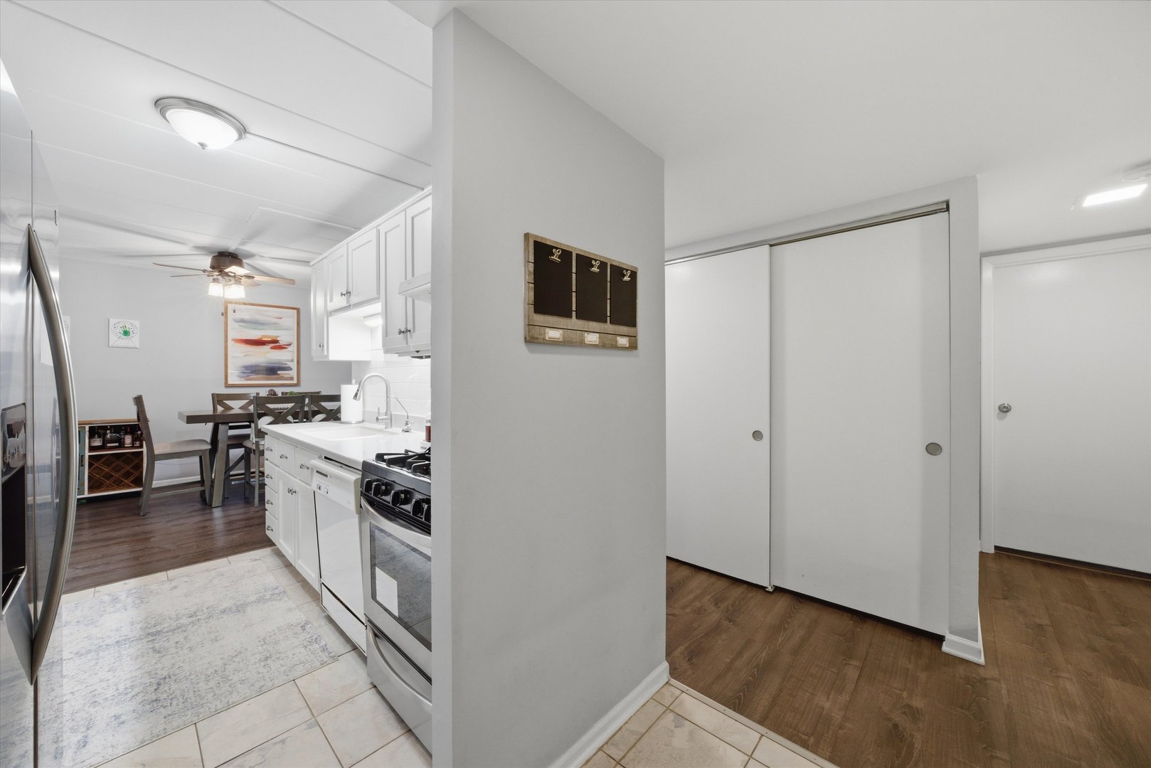 5S040 Pebblewood Lane #W103, Naperville, IL 60563