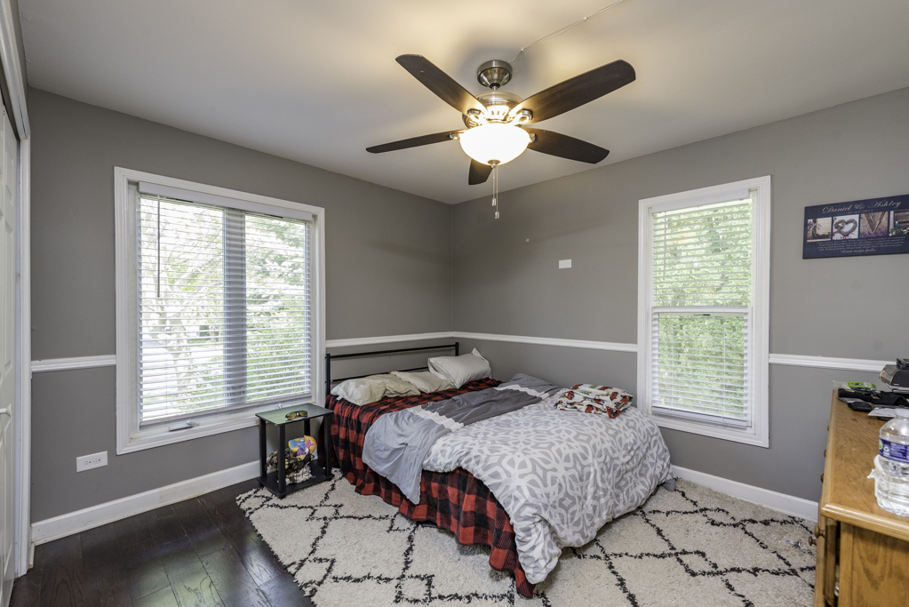 814 Holdridge Avenue, Winthrop Harbor, IL 60096