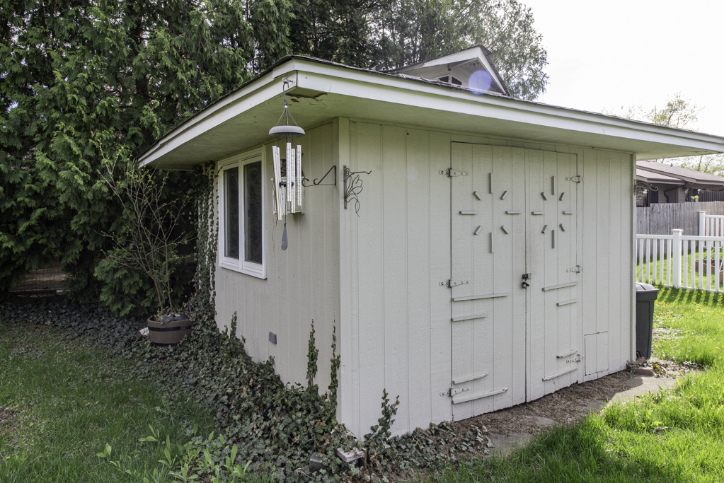 814 Holdridge Avenue, Winthrop Harbor, IL 60096