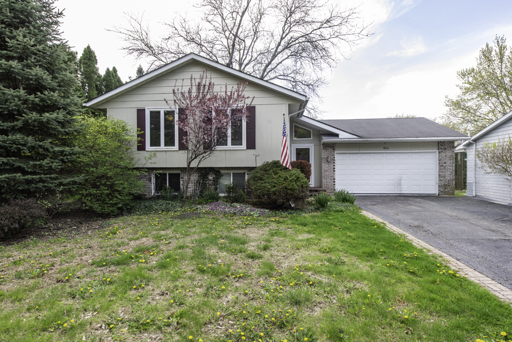 814 Holdridge Avenue, Winthrop Harbor, IL 60096