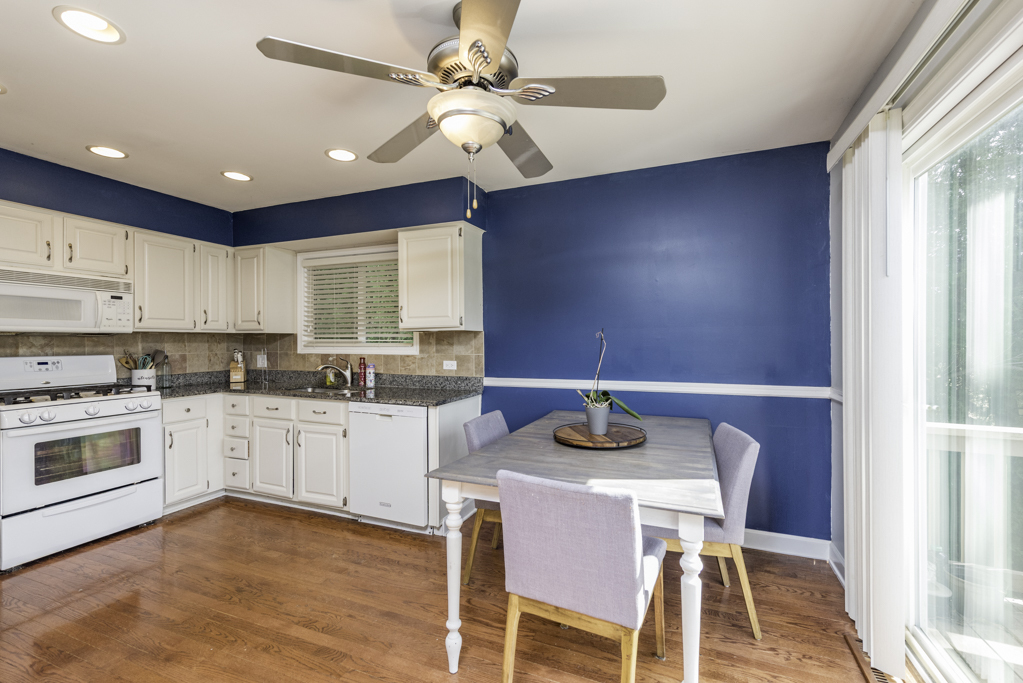 814 Holdridge Avenue, Winthrop Harbor, IL 60096
