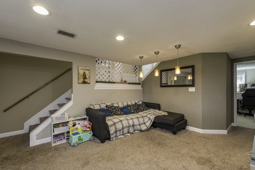814 Holdridge Avenue, Winthrop Harbor, IL 60096