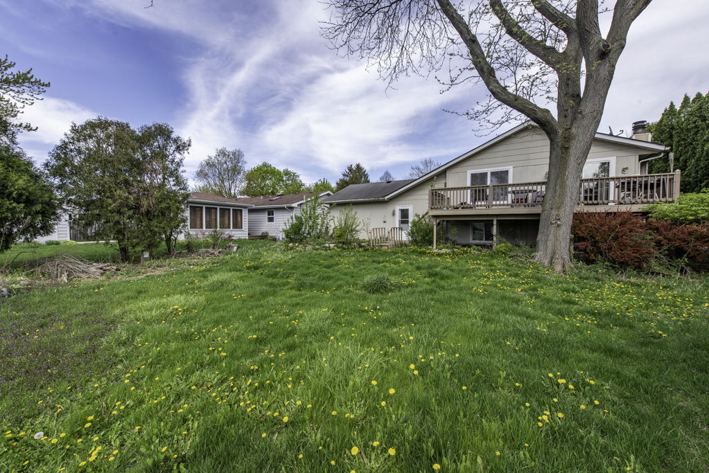 814 Holdridge Avenue, Winthrop Harbor, IL 60096