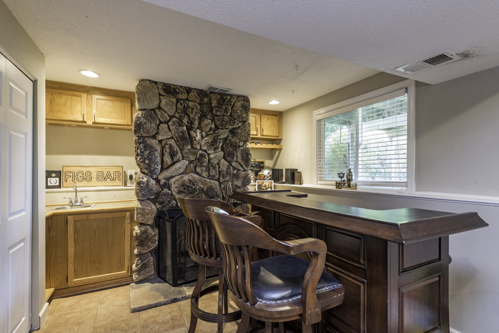 814 Holdridge Avenue, Winthrop Harbor, IL 60096