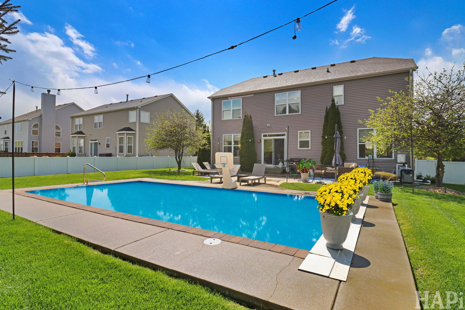 1083 Neuhaven Drive, Antioch, IL 60002