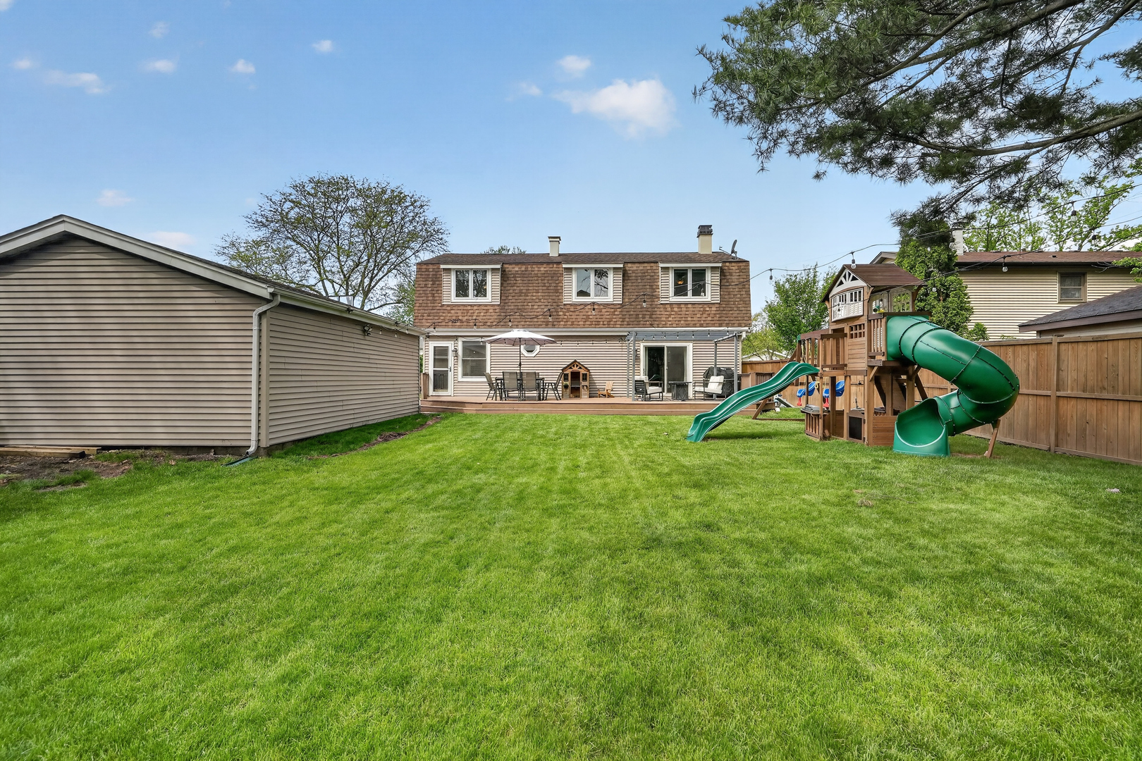453 S Park Street, Westmont, IL 60559