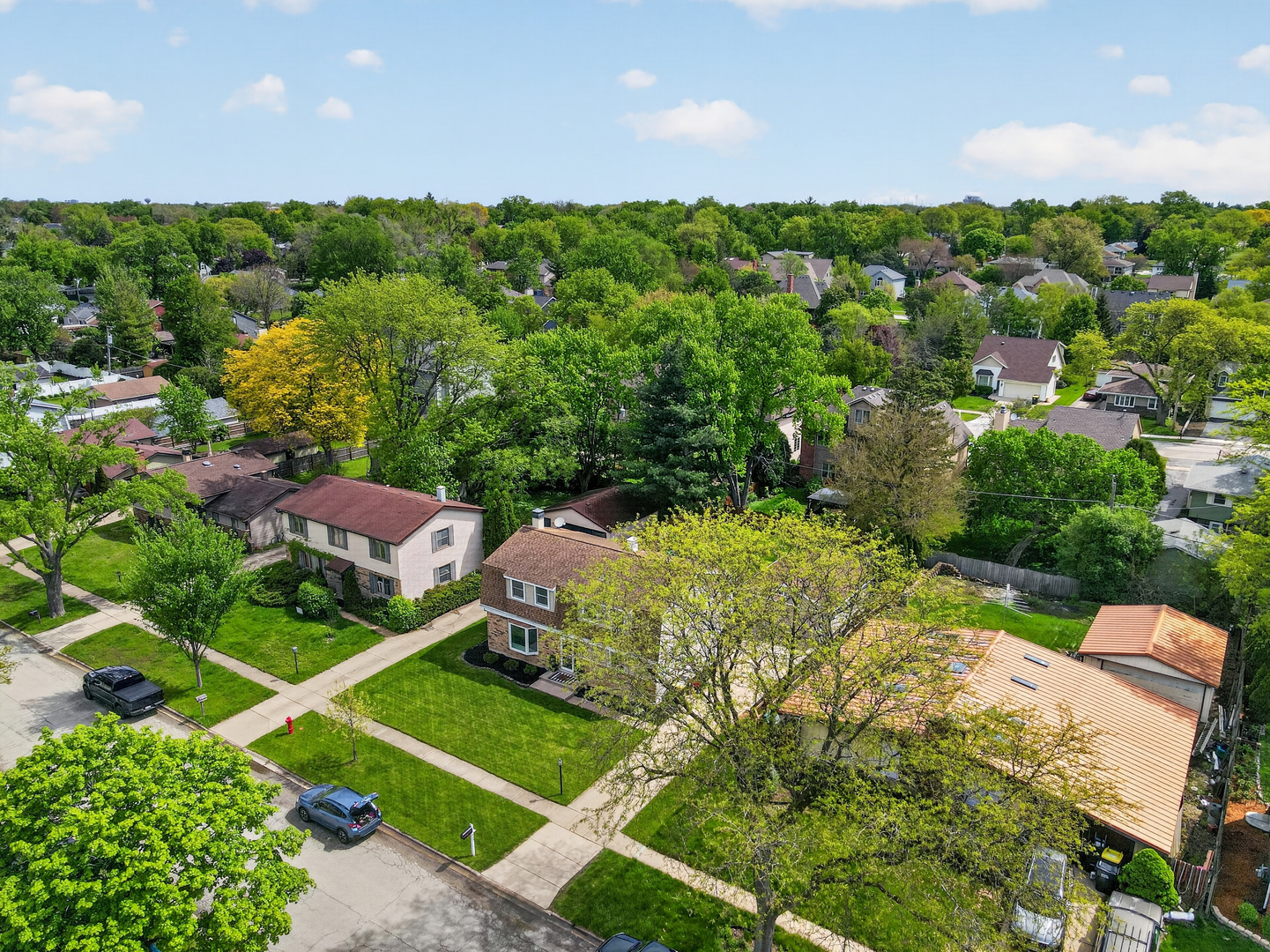 453 S Park Street, Westmont, IL 60559