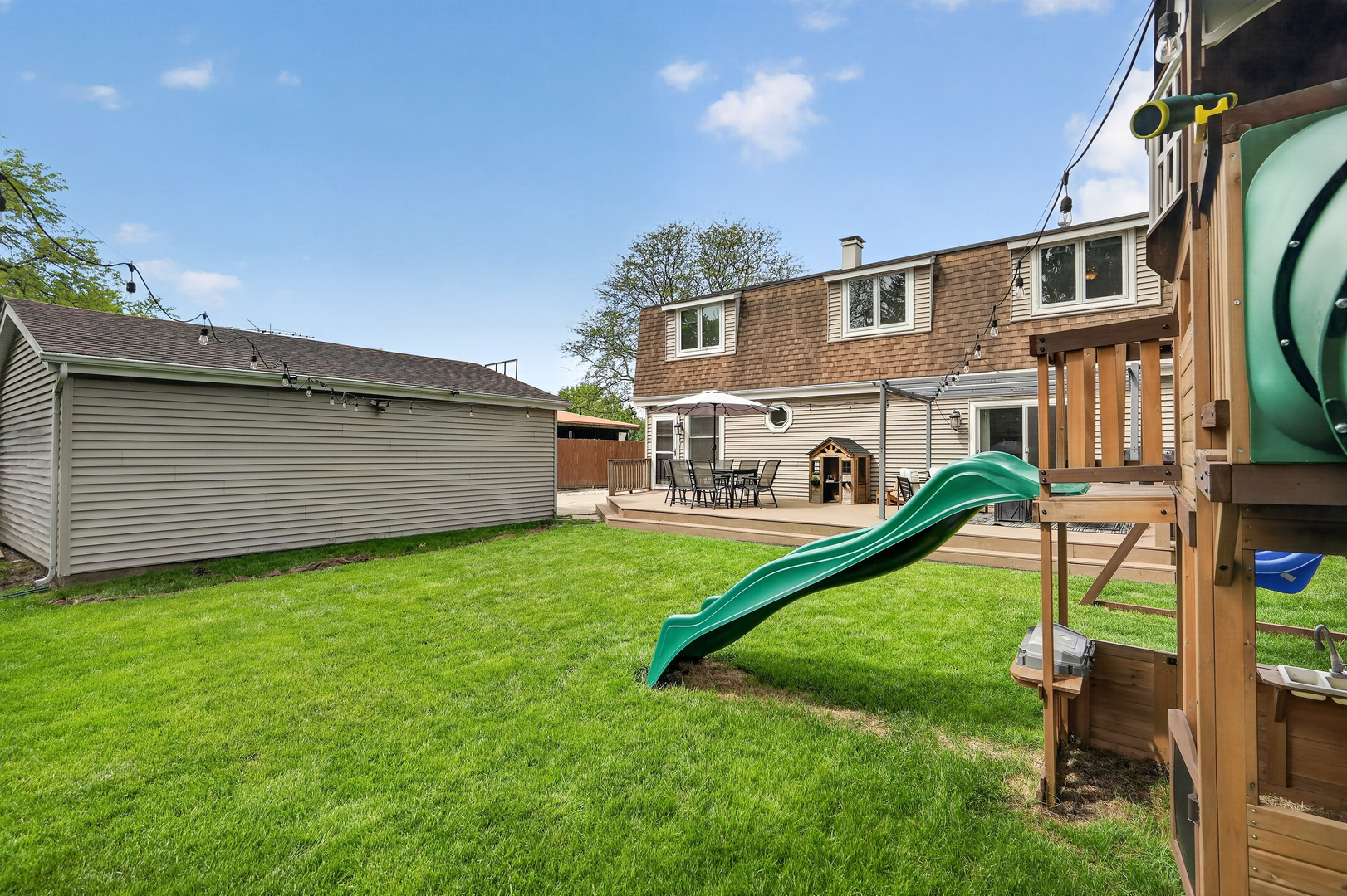 453 S Park Street, Westmont, IL 60559