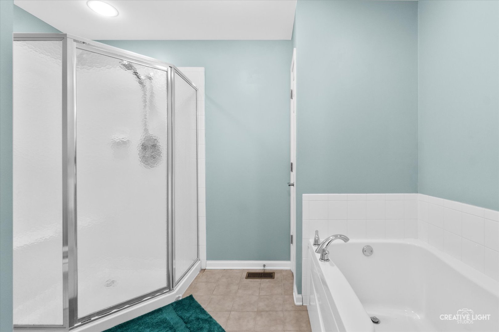 1005 Hummingbird Way, Bartlett, IL 60103