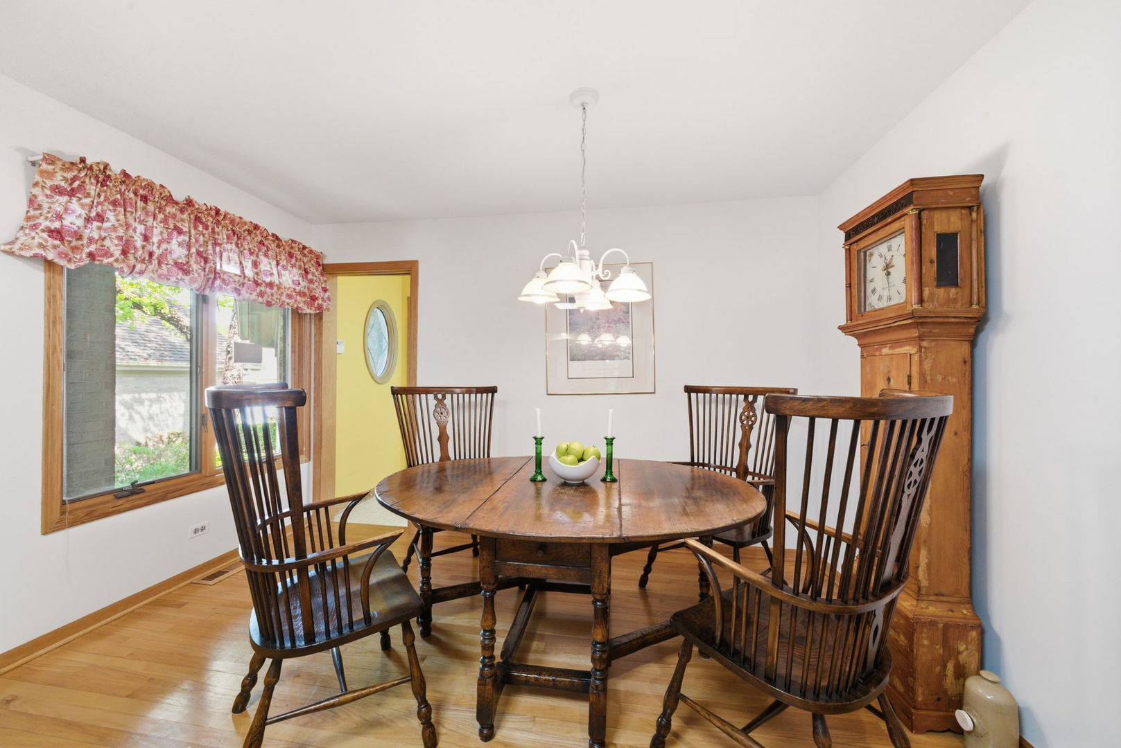 2235 Tamarack Drive, Downers Grove, IL 60515