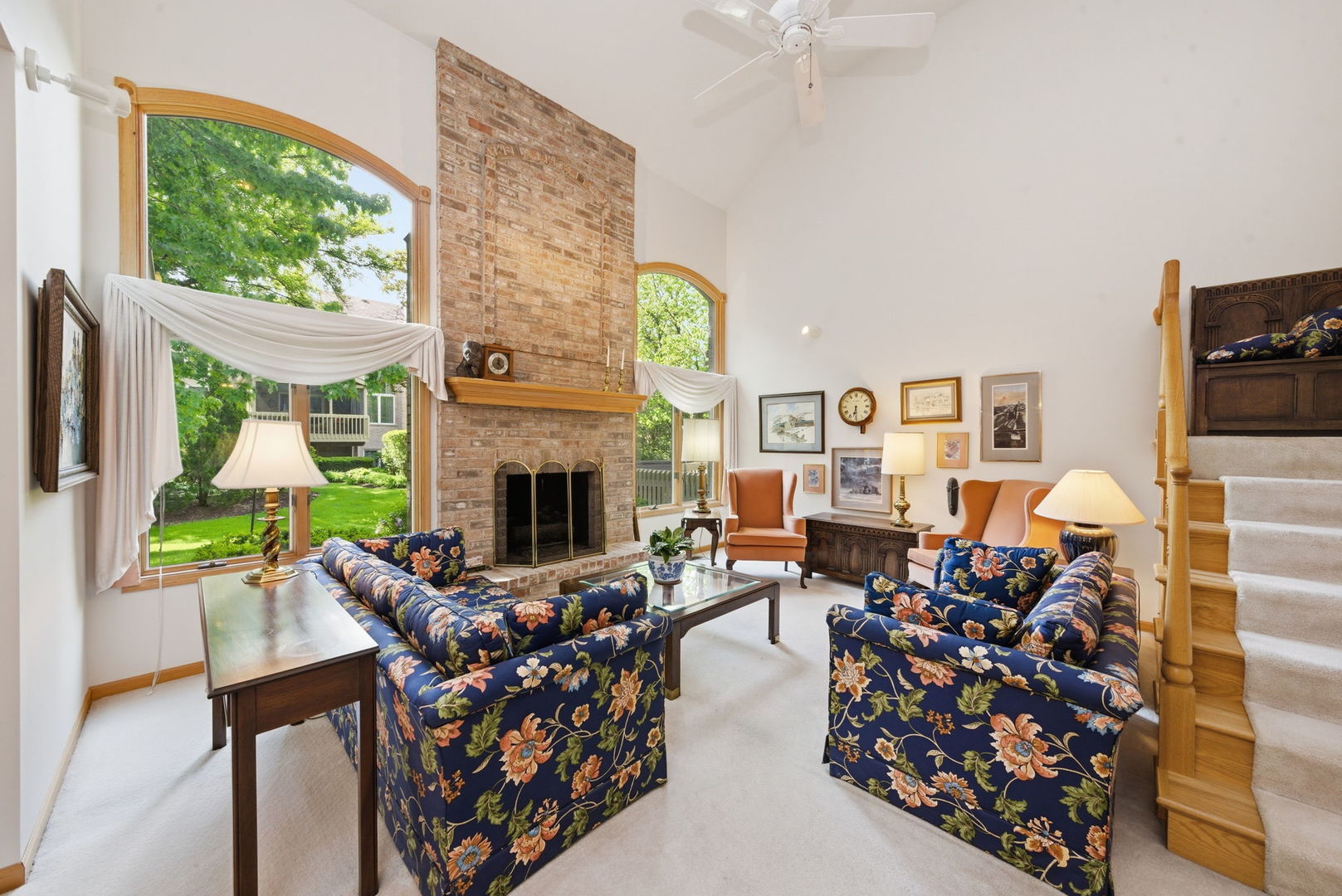 2235 Tamarack Drive, Downers Grove, IL 60515