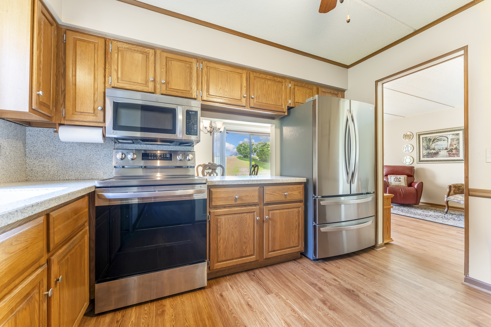 245 Windsor Lane #B, Willowbrook, IL 60527