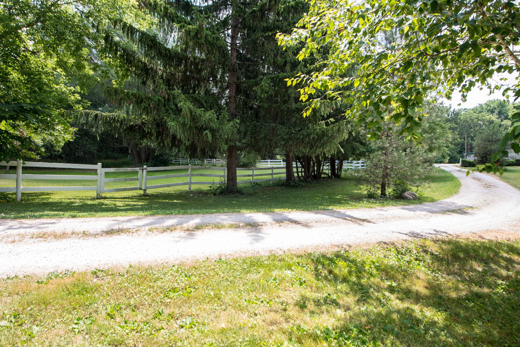 17049 W Edwards Road, Antioch, IL 60002