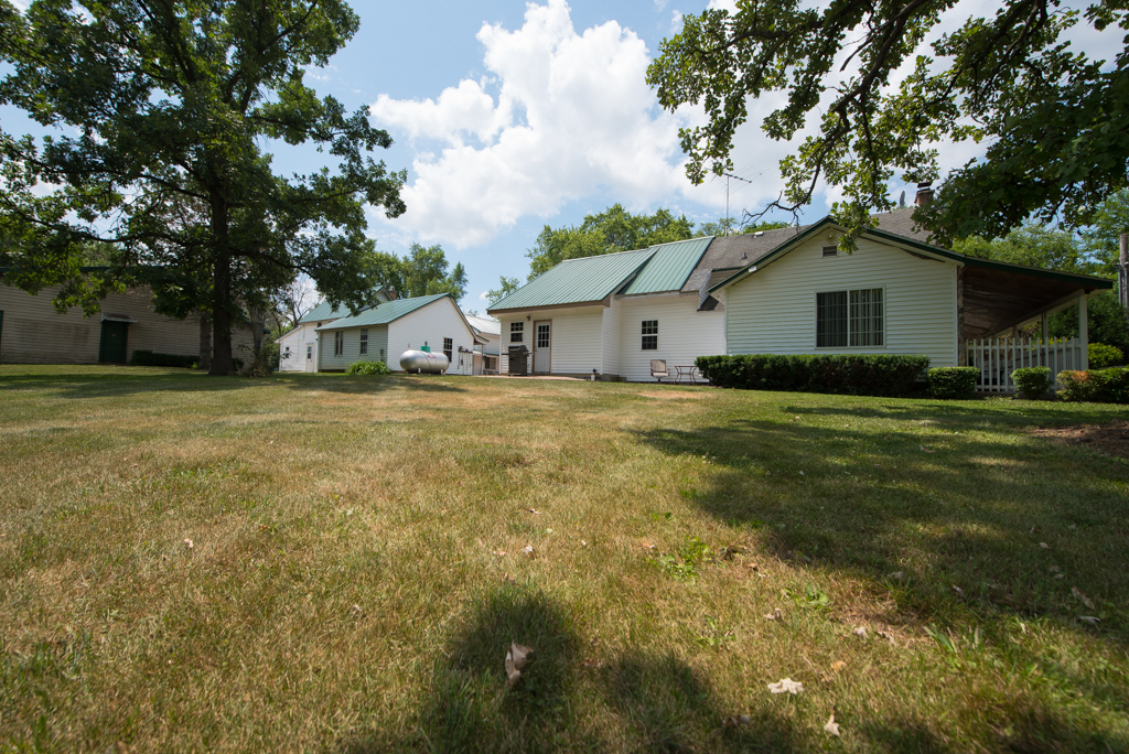 17049 W Edwards Road, Antioch, IL 60002