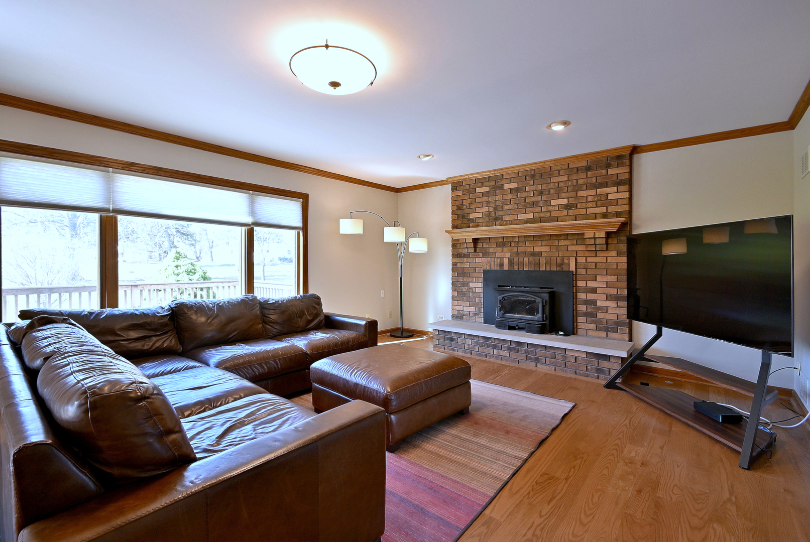 5681 River Park Drive, Libertyville, IL 60048
