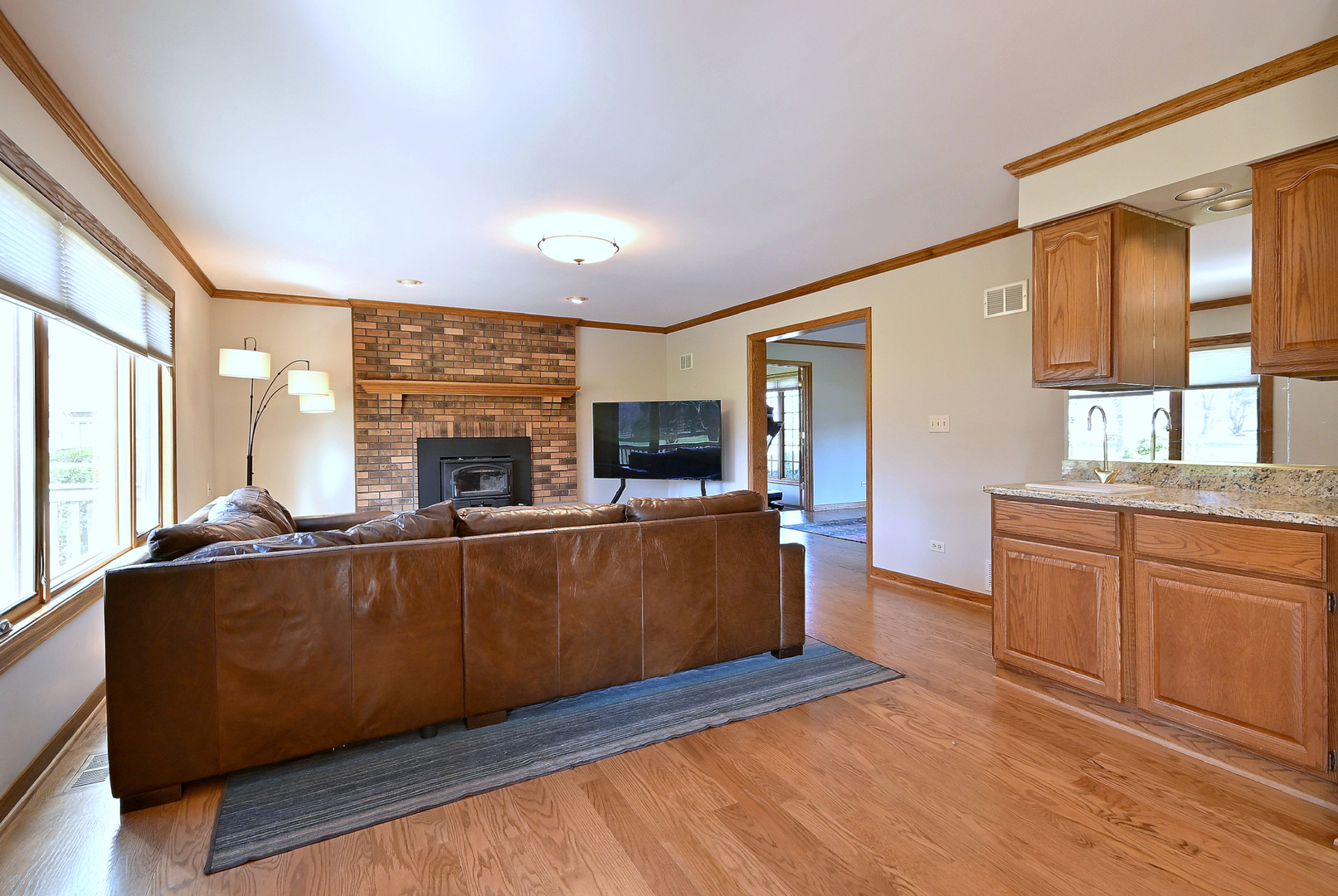 5681 River Park Drive, Libertyville, IL 60048