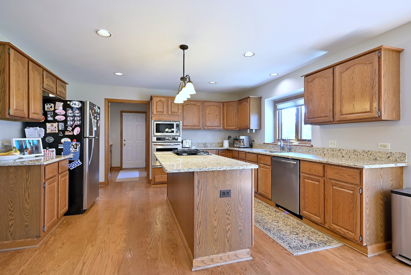 5681 River Park Drive, Libertyville, IL 60048