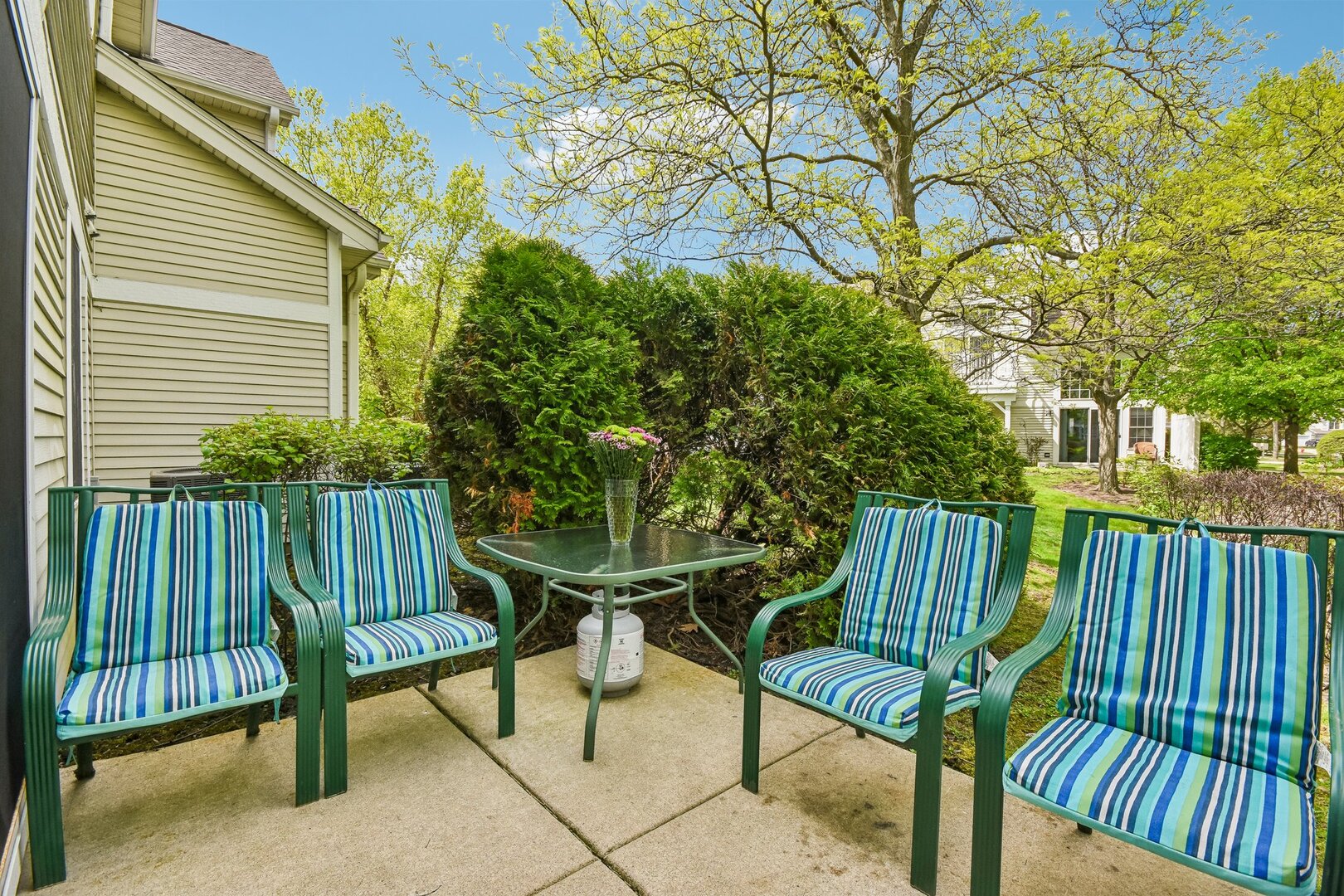 1058 Providence Lane, Buffalo Grove, IL 60089