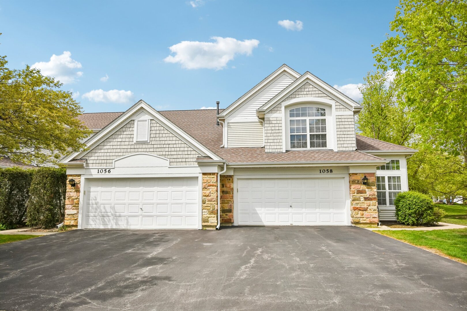 1058 Providence Lane, Buffalo Grove, IL 60089