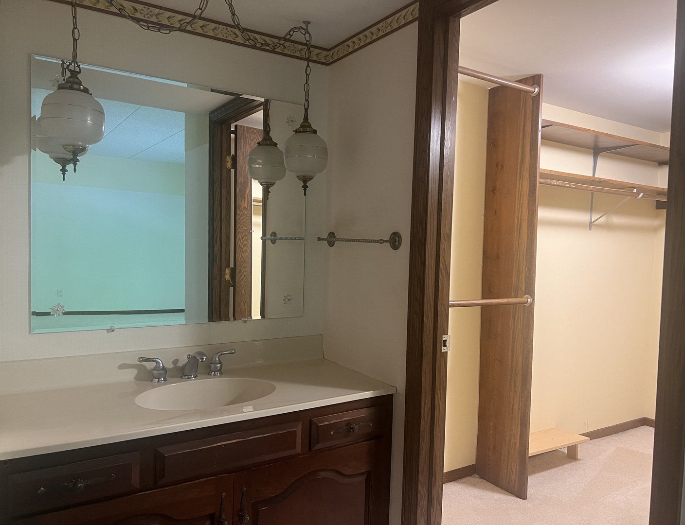 2608 186th Street #206, Lansing, IL 60438