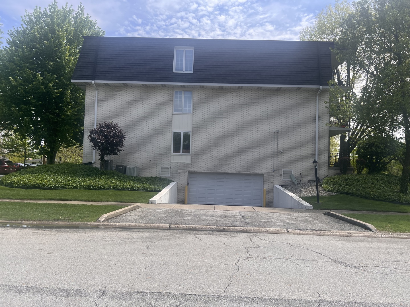 2608 186th Street #206, Lansing, IL 60438