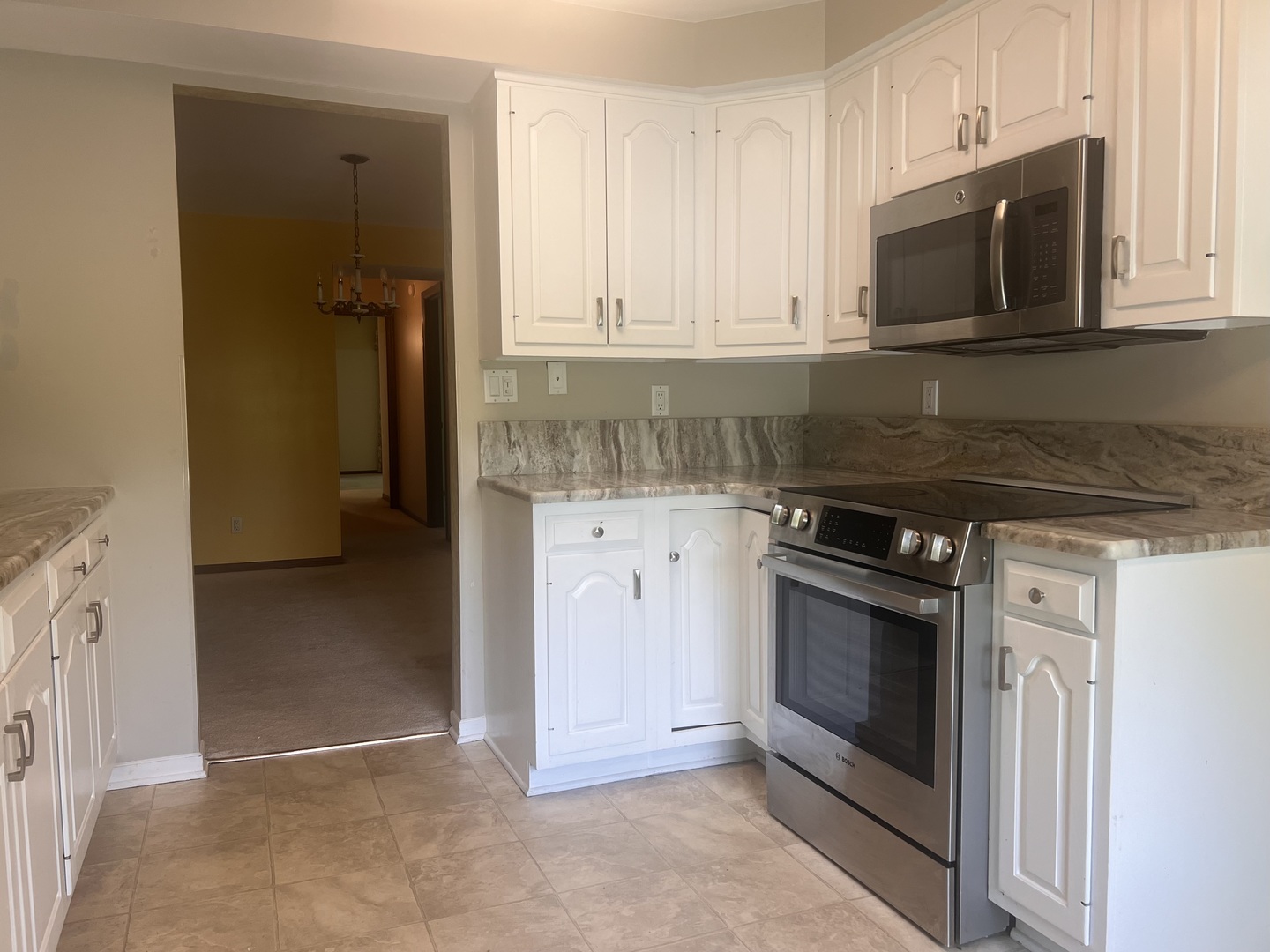 2608 186th Street #206, Lansing, IL 60438