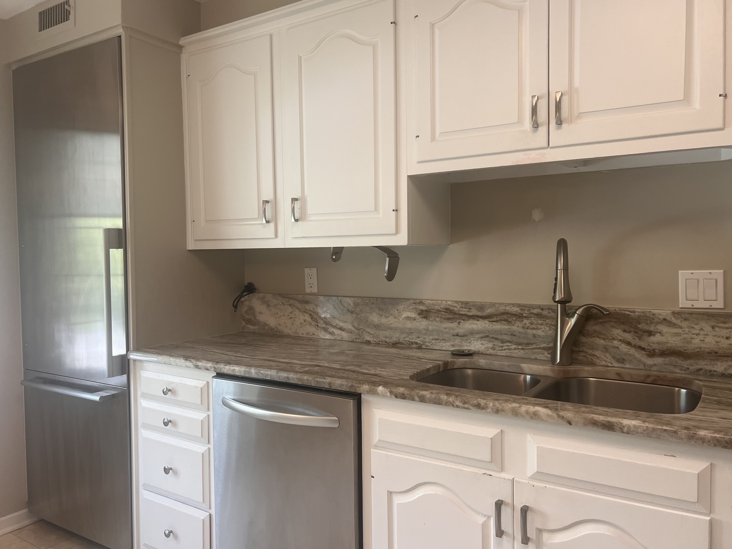 2608 186th Street #206, Lansing, IL 60438