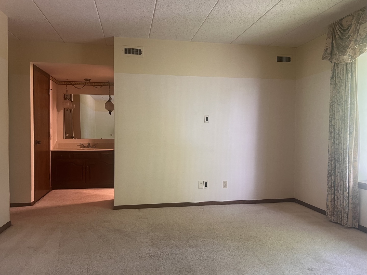 2608 186th Street #206, Lansing, IL 60438