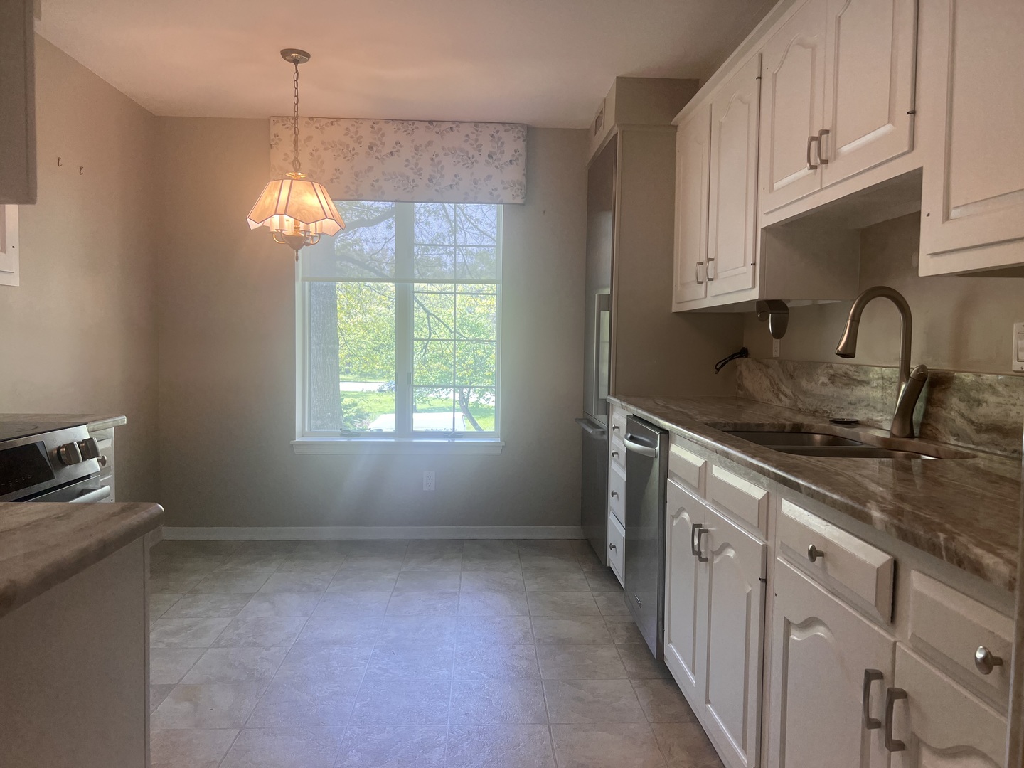 2608 186th Street #206, Lansing, IL 60438