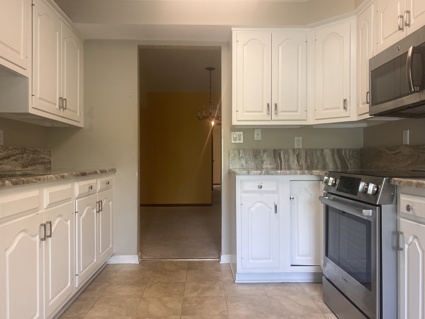 2608 186th Street #206, Lansing, IL 60438