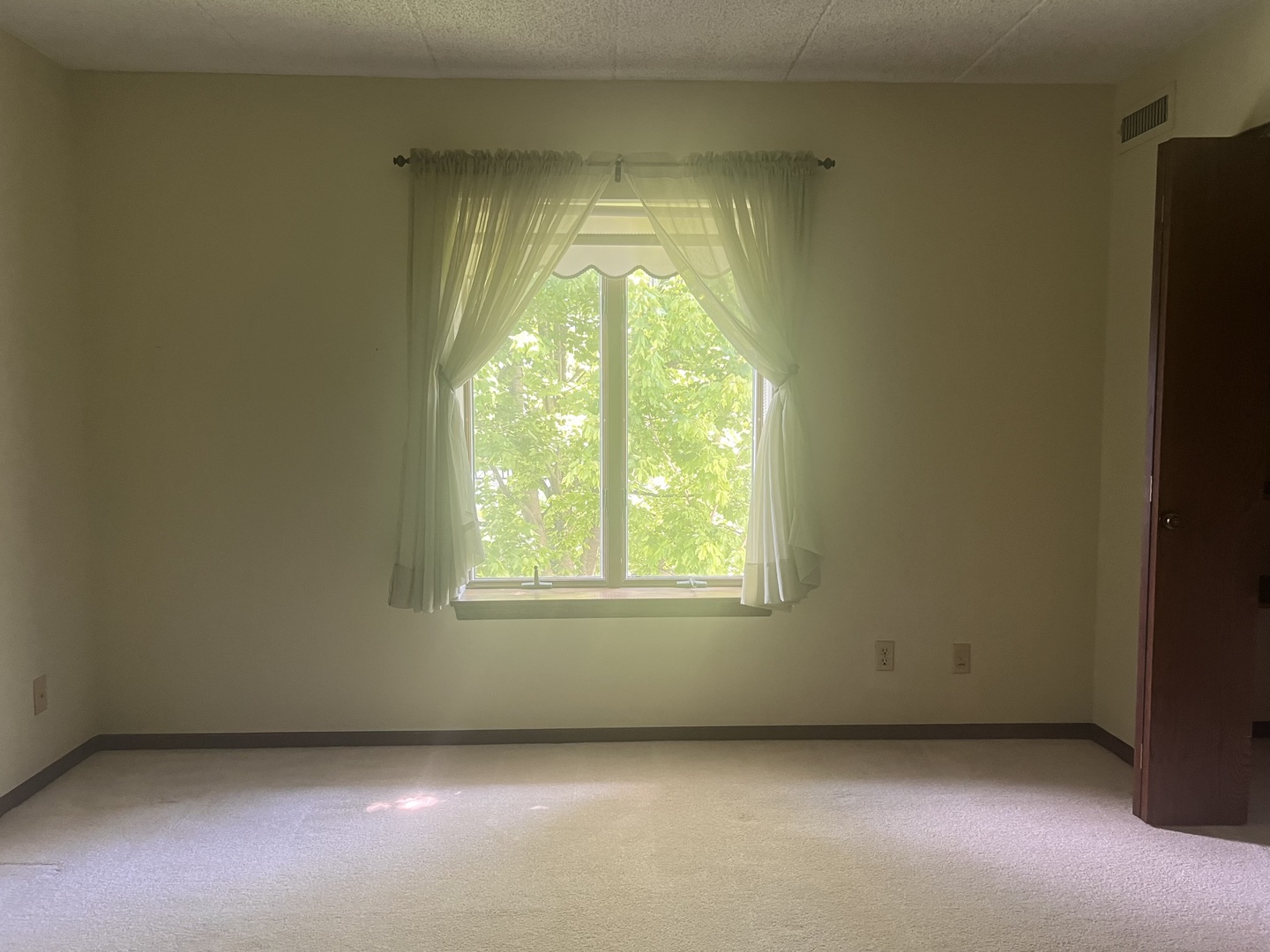 2608 186th Street #206, Lansing, IL 60438