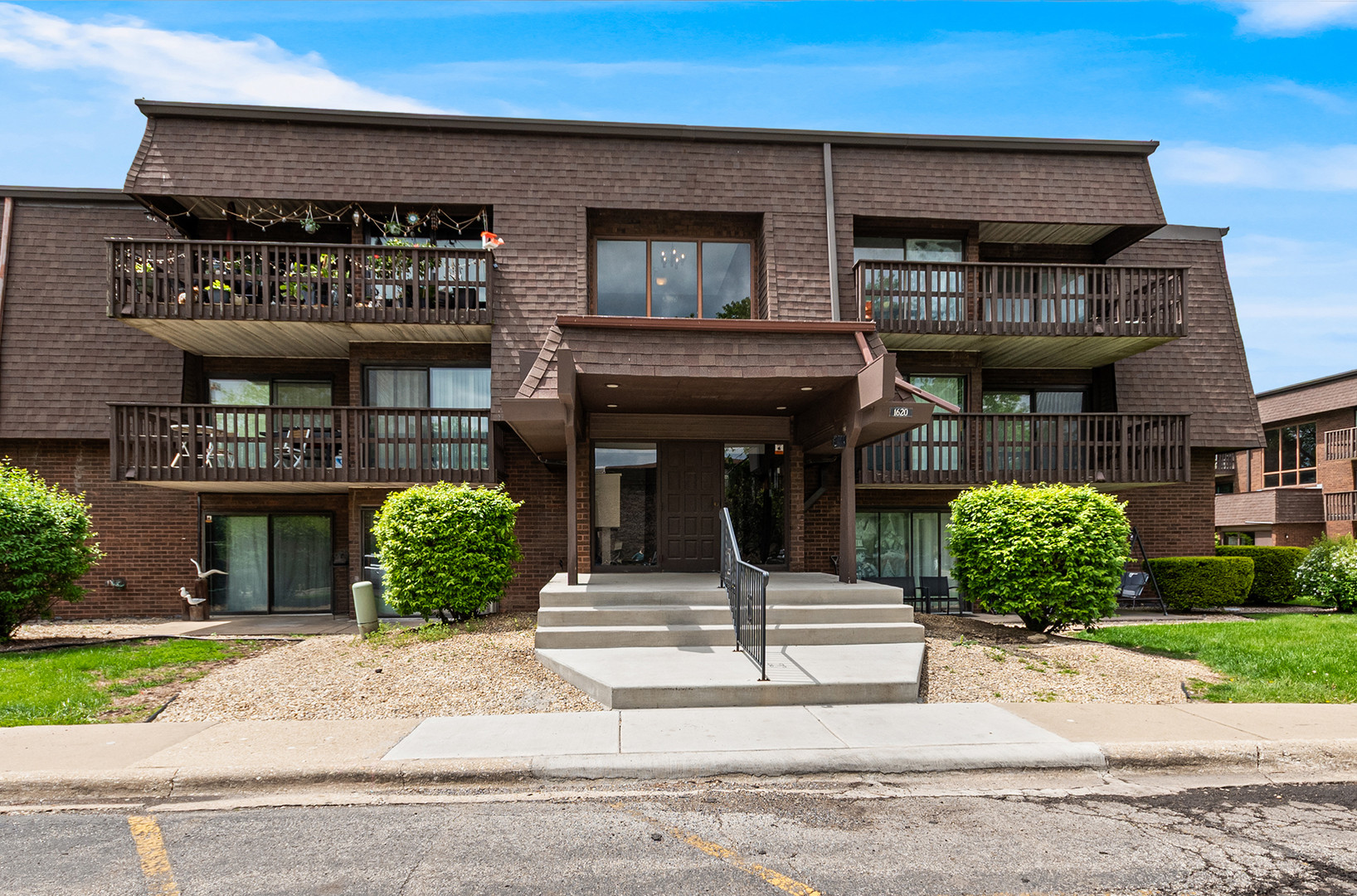 1620 Richmond Circle #106, Joliet, IL 60435