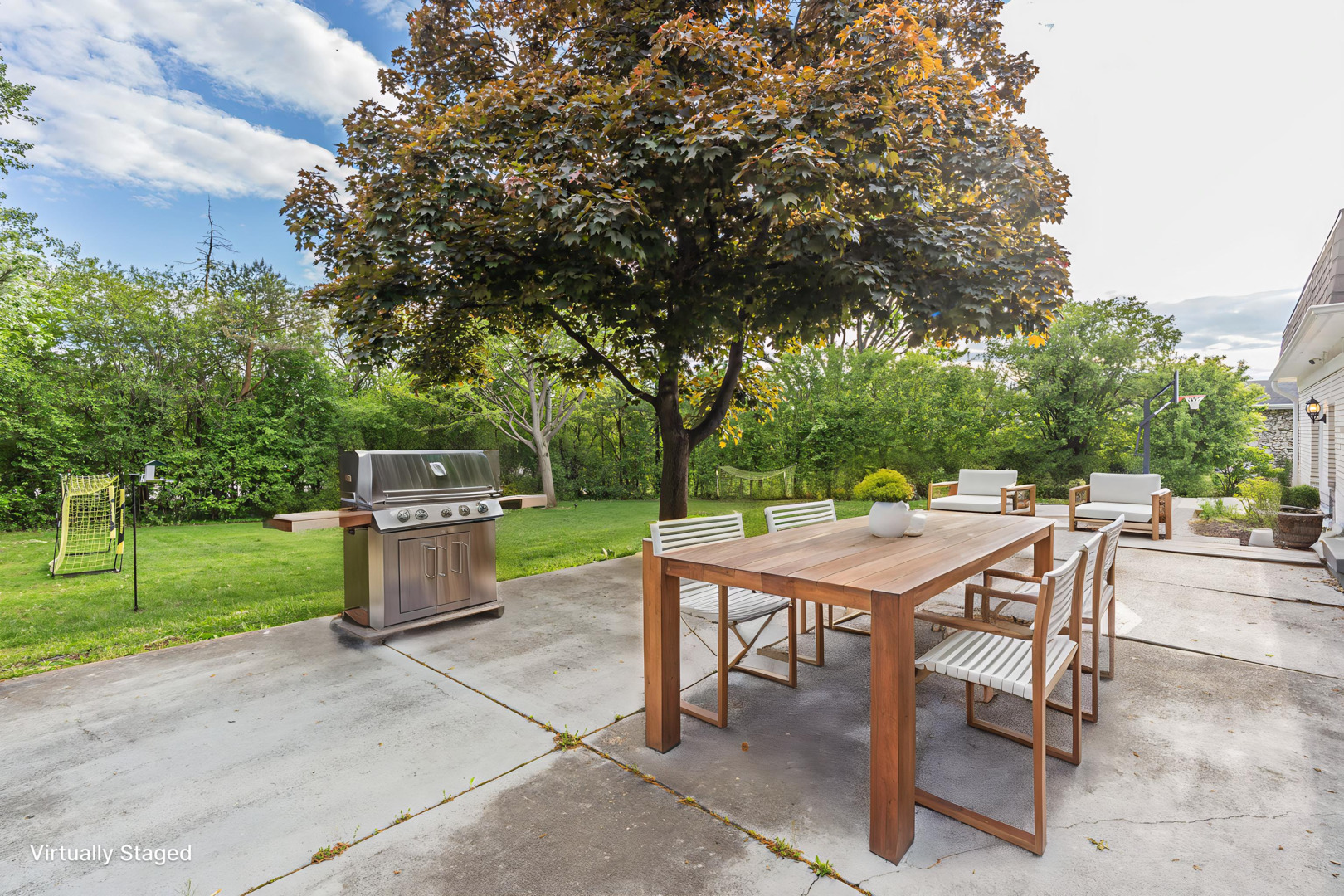 15 DEVONSHIRE Drive, Oak Brook, IL 60523