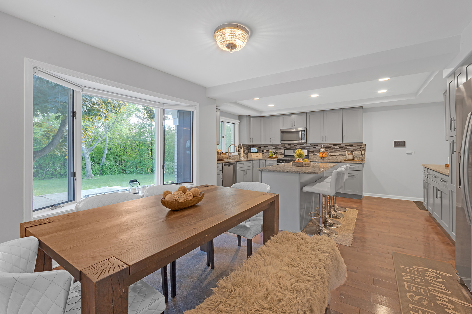 15 DEVONSHIRE Drive, Oak Brook, IL 60523